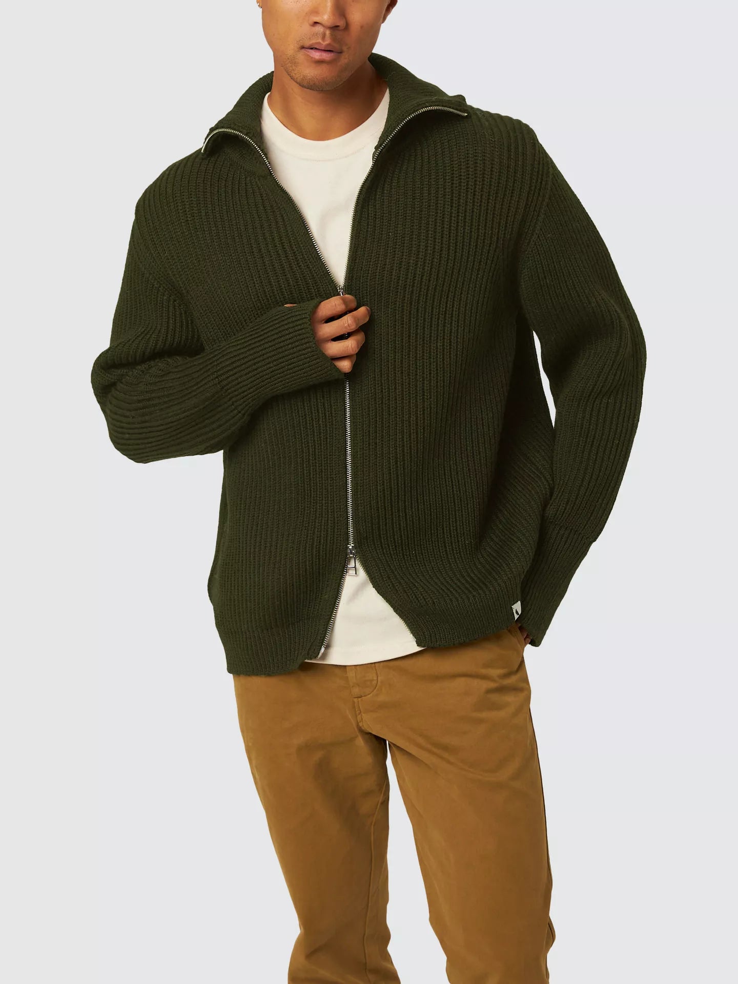 Peregrine | Le Cardigan ''Fisherman'' en laine mérinos - Olive