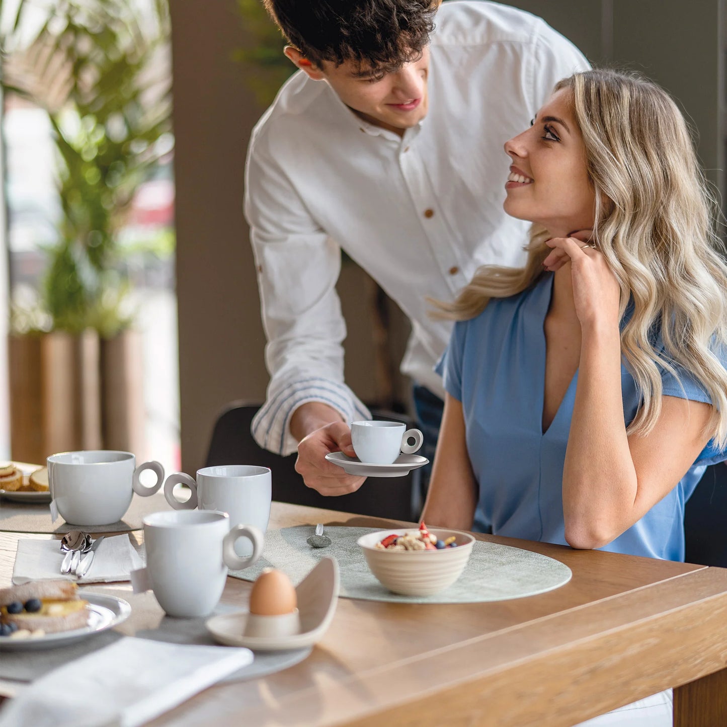 SET DE 4 TASSES À EXPRESSO AVEC SOUS-TASSES "EVERYDAY" - Jaune