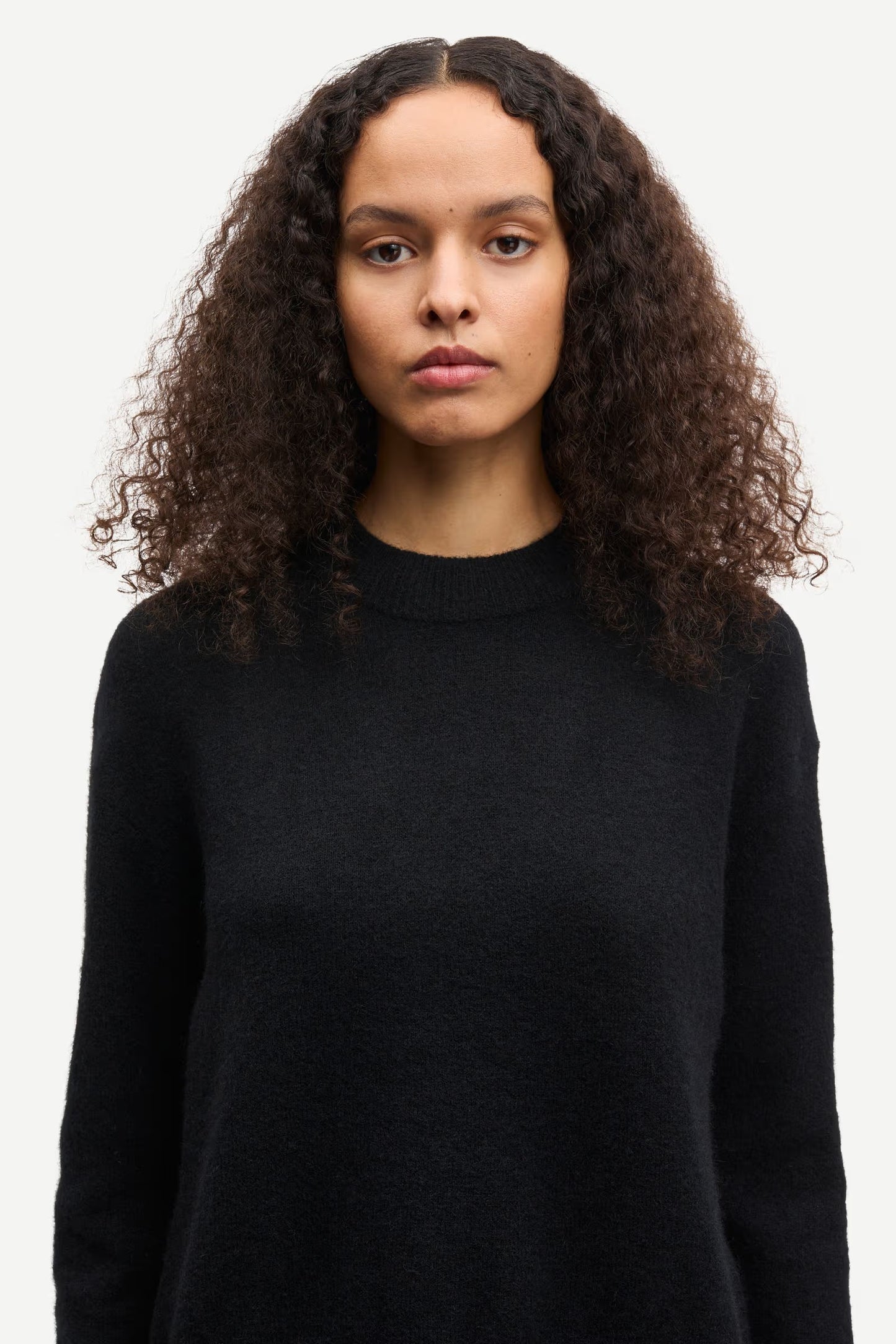 SAMSØE | Le pull en mélange d'alpaga ANOUR O-N - Noir