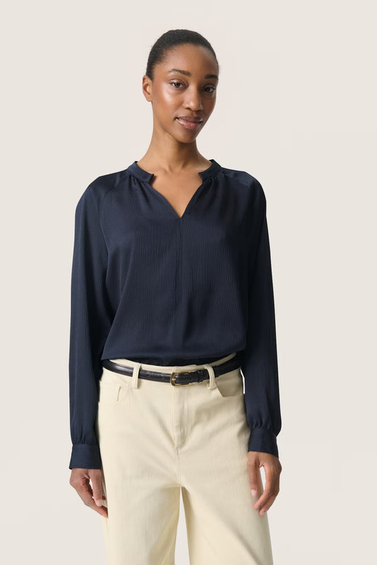 SOAKED IN LUXURY | Chemise "SLIoana" - Marine