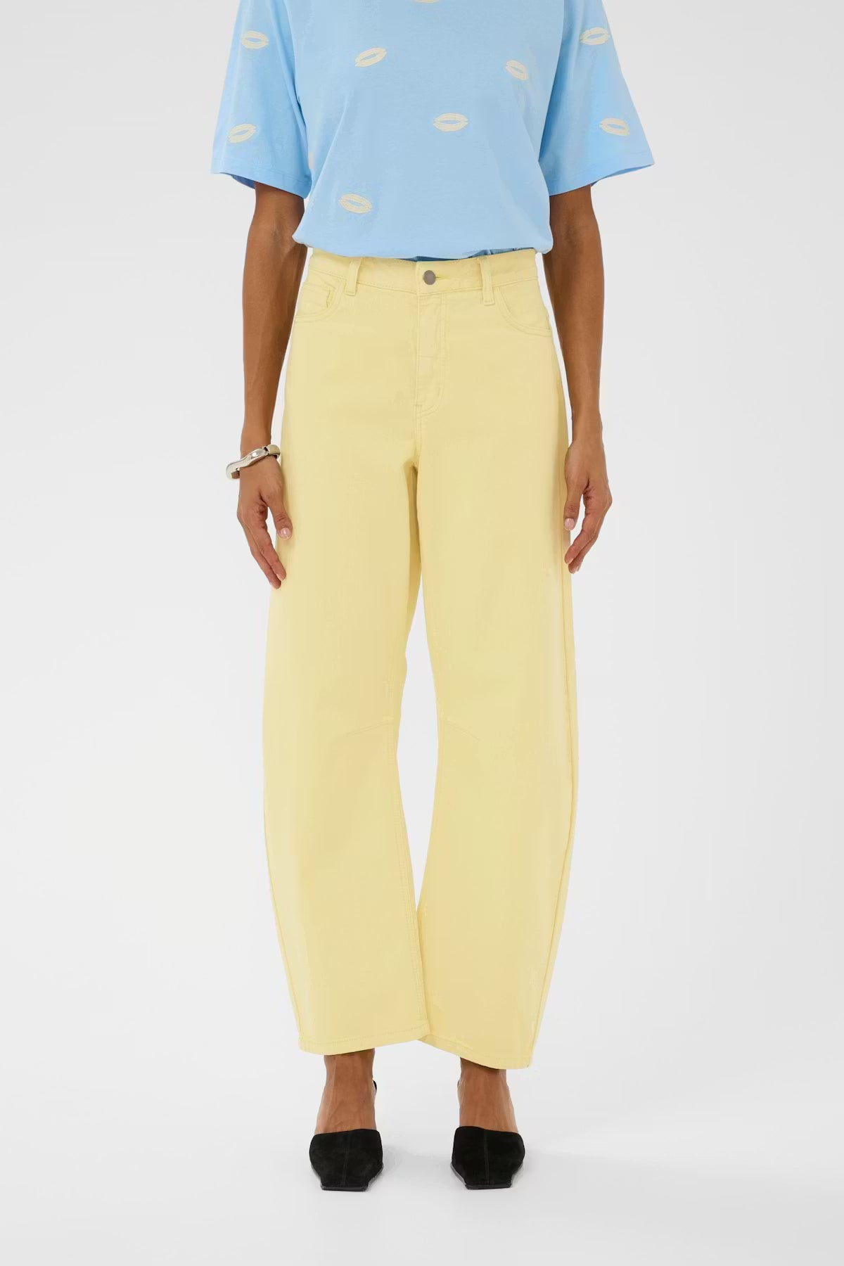 CULTURE | Pantalon coupe barrel 'Brinnie' | Jaune