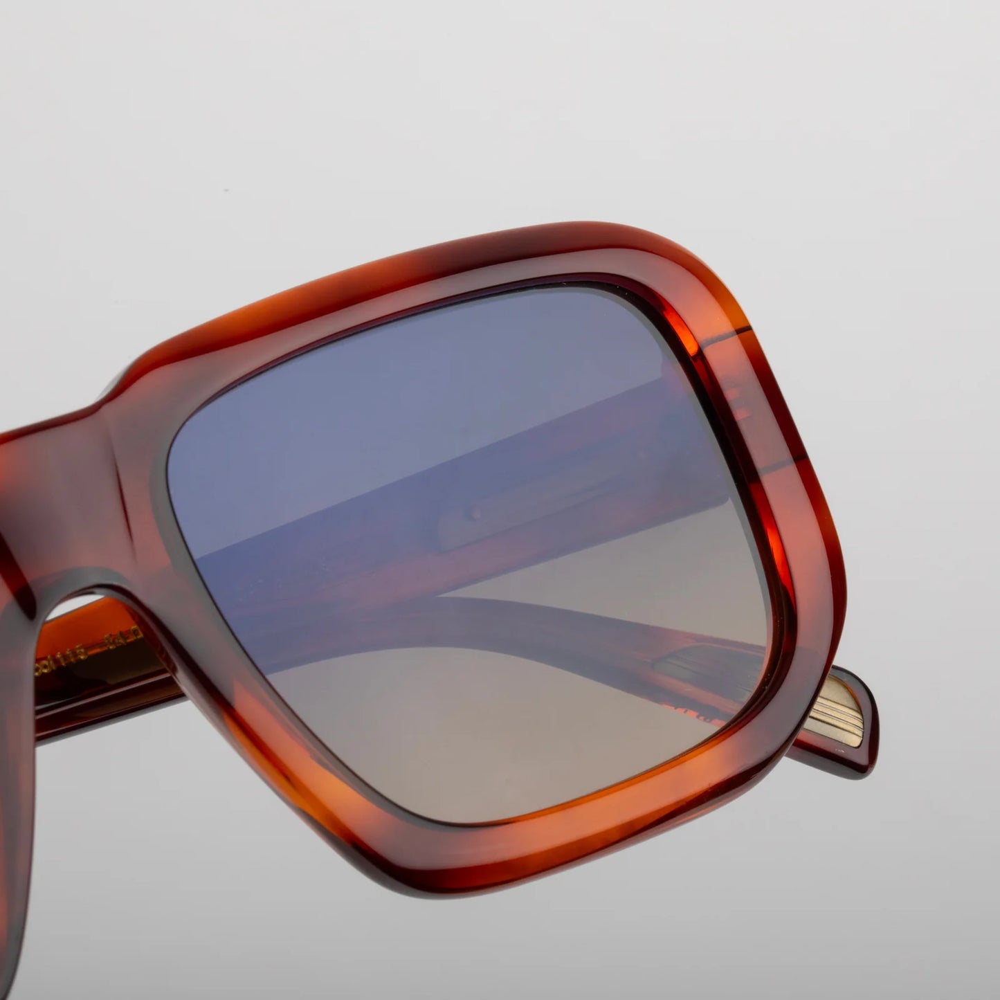 Steve McQueen Eyewear | Les lunettes de soleil ''ACTOR STUDIO'' | 115 Tortue claire
