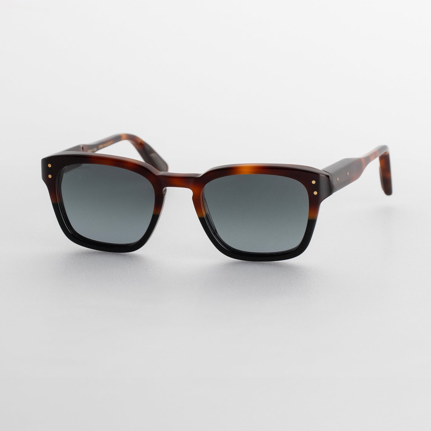 Steve McQueen Eyewear | Les lunettes de soleil ''BEECH GROVE'' - Tortue dégradée à noir