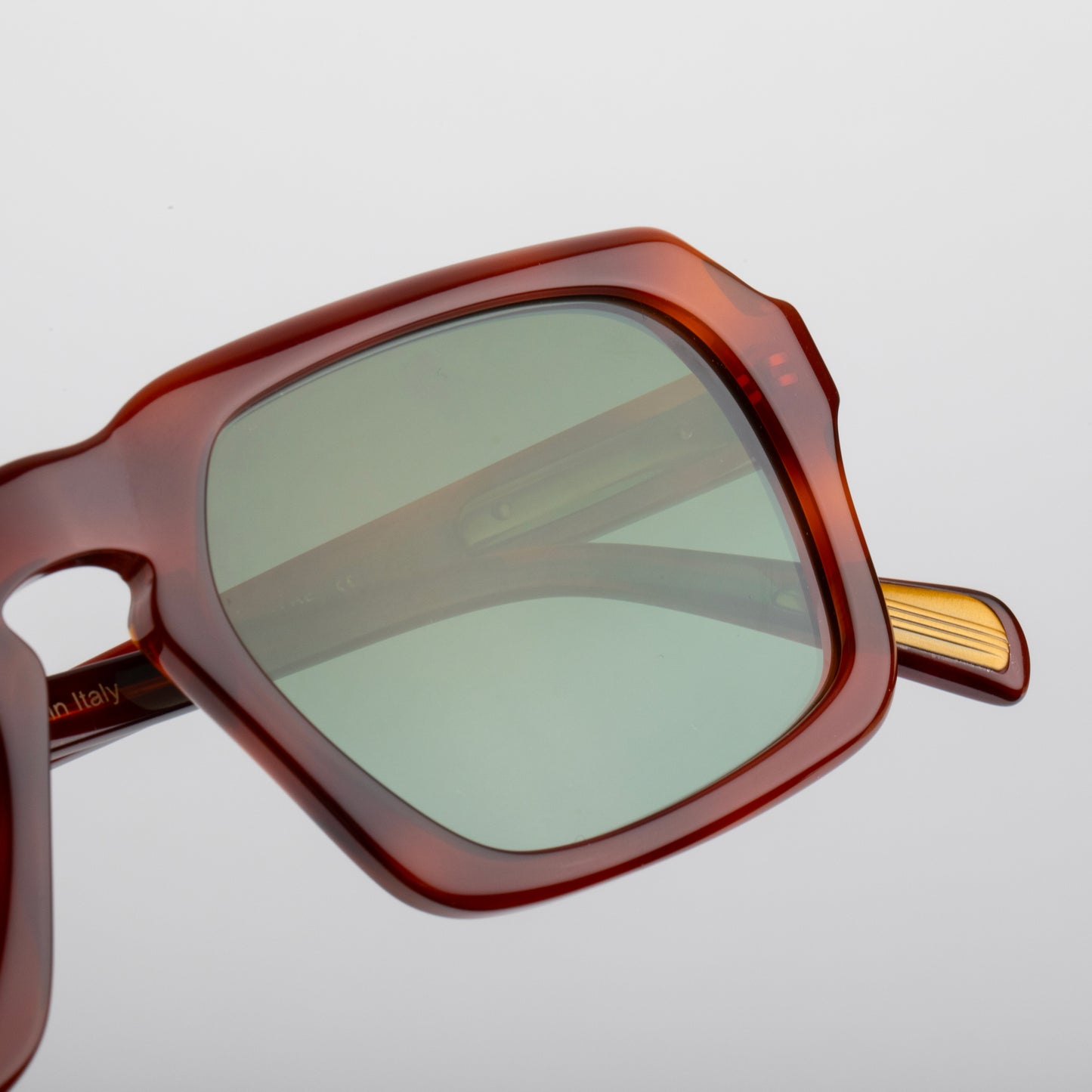 Steve McQueen Eyewear | Les lunettes de soleil ''BRENTWOOD'' - Tortoise clair