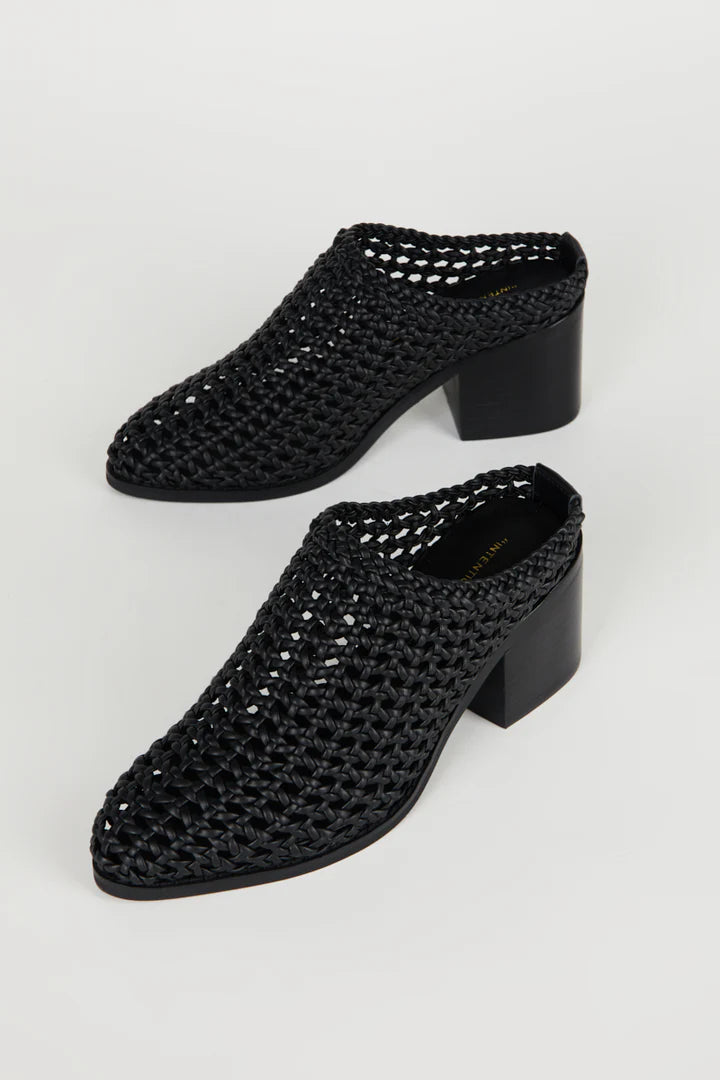 "INTENTIONALLY | Mules "CAPS" - Noir
