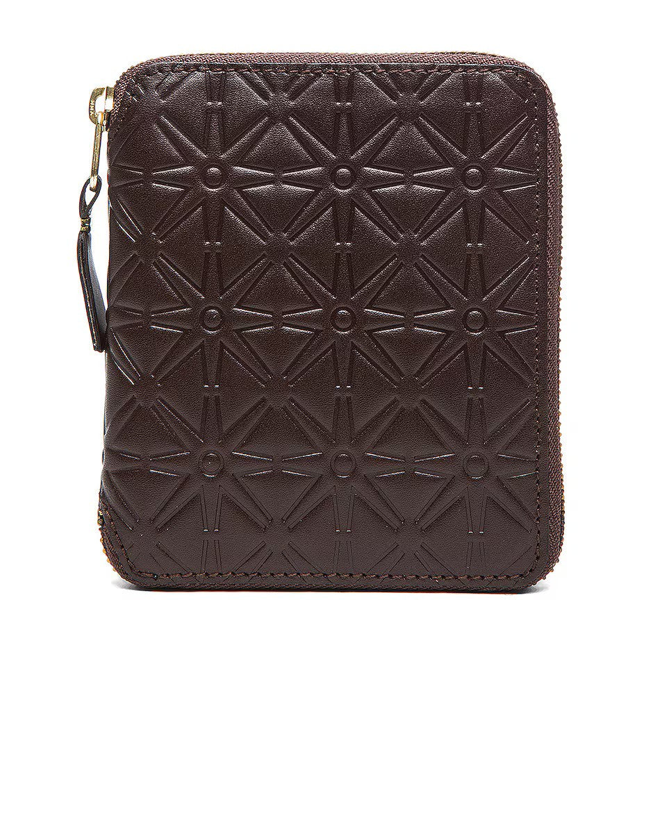 Comme des Garçons - Square zipped wallet in embossed leather - off-white