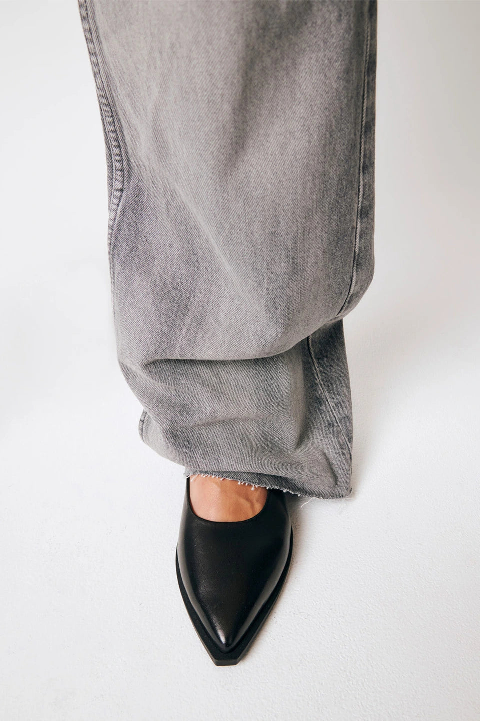 Copenhagen studio | Ballerines pointues en cuir - Noir