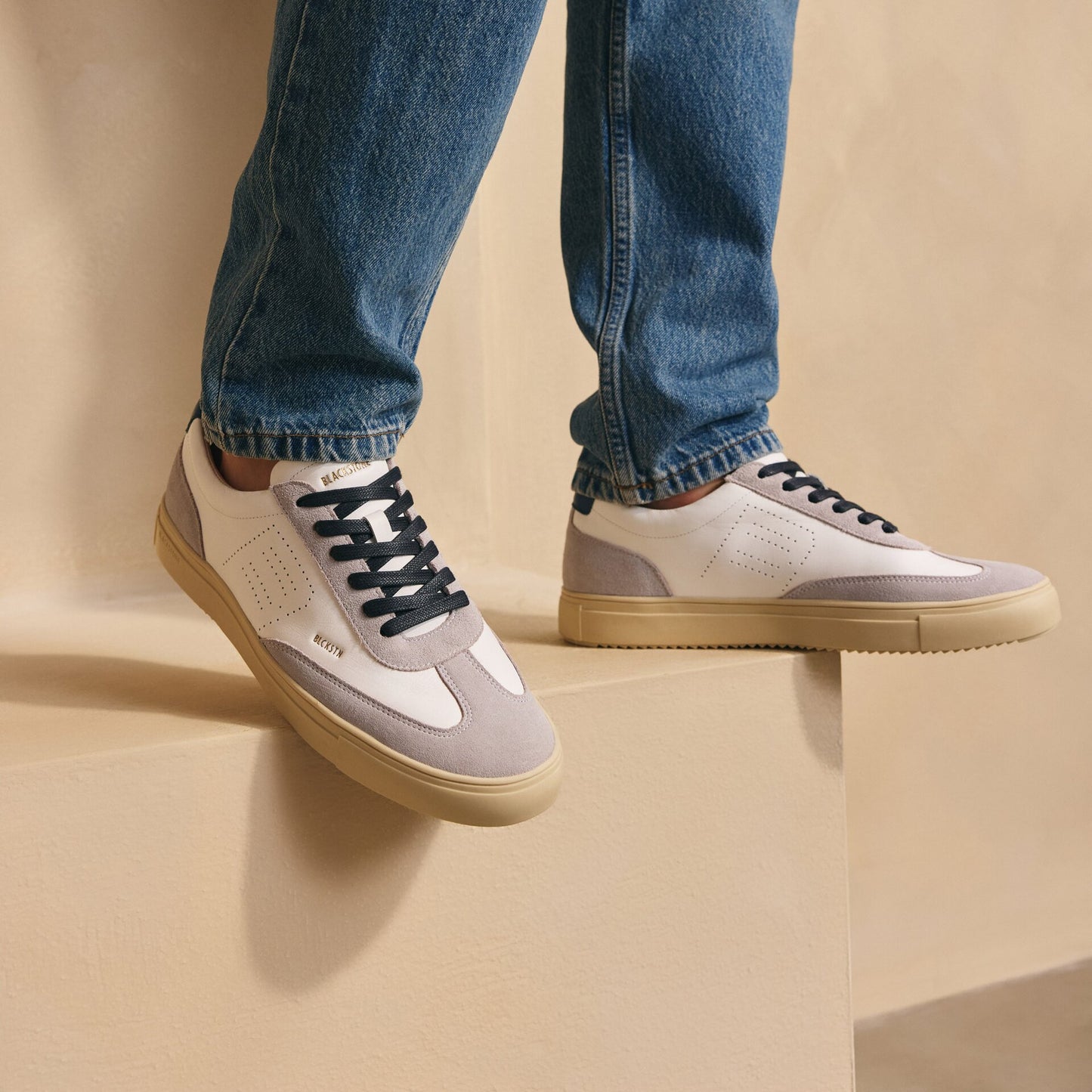 BLACKSTONE | Baskets "Slate Harper Perf" - Blanc/Bleu