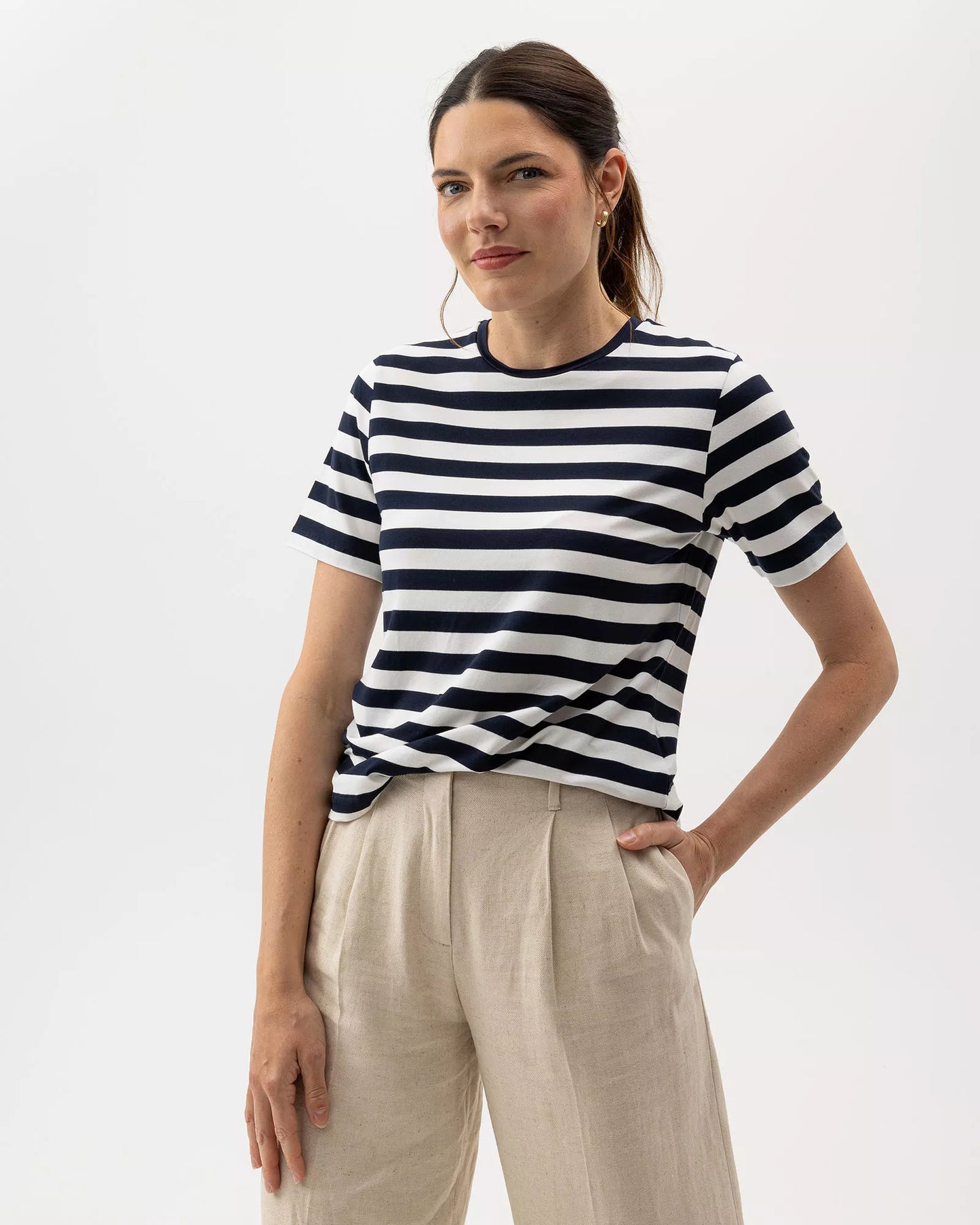 HOLEBROOK | T-shirt "JENNIE" - Blanc/bleu