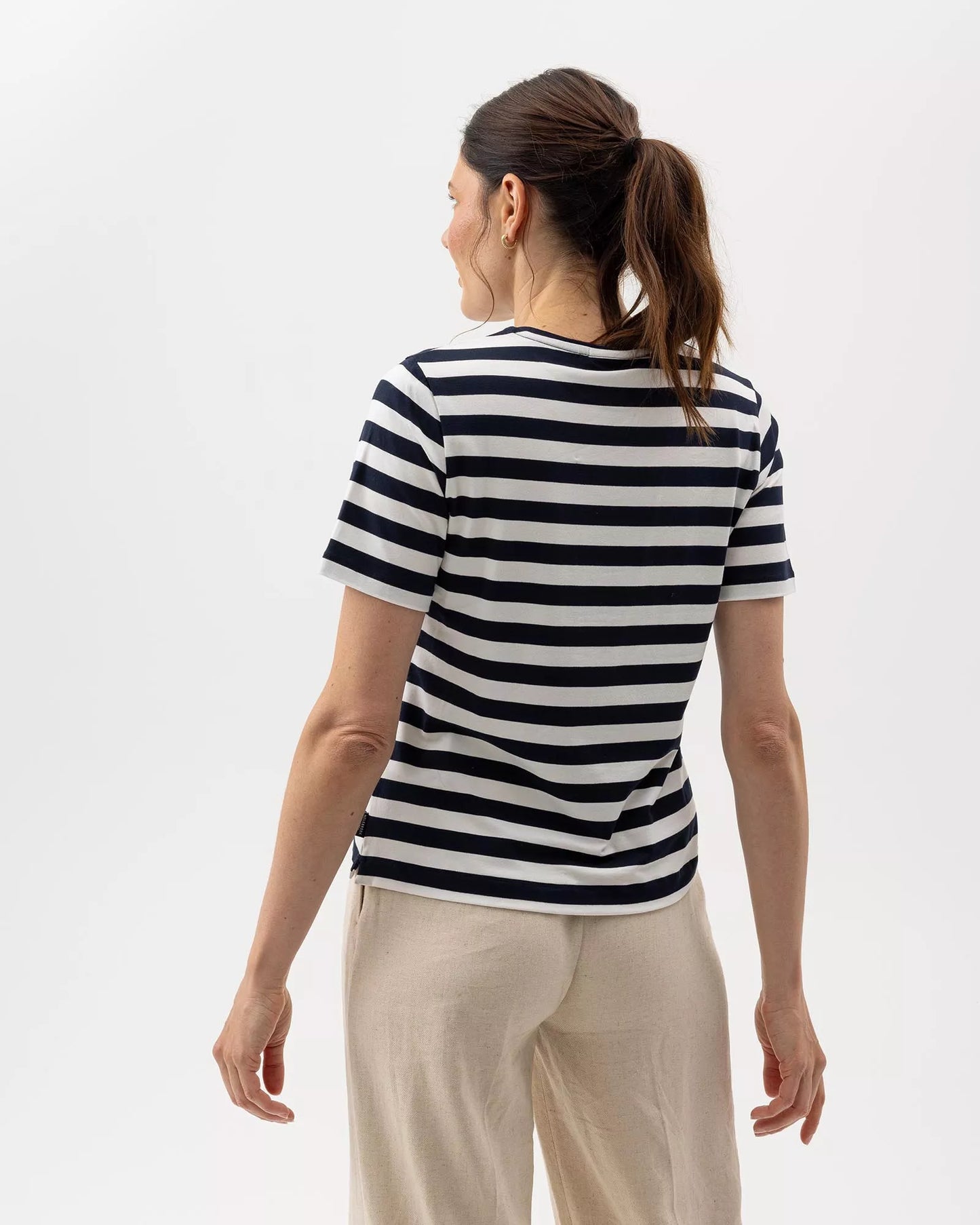 HOLEBROOK | T-shirt "JENNIE" - Blanc/bleu