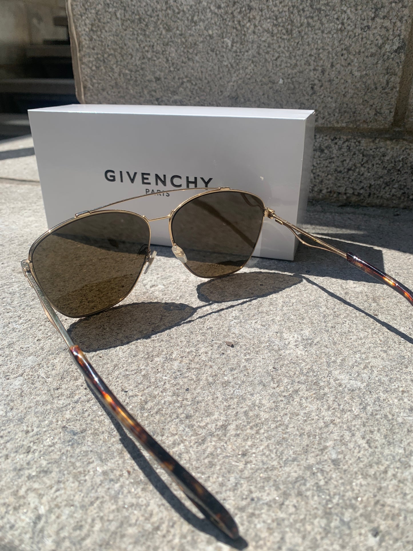 Givenchy | Lunettes de soleil aviateur 7049/S - Monture dorée/ Verres bruns