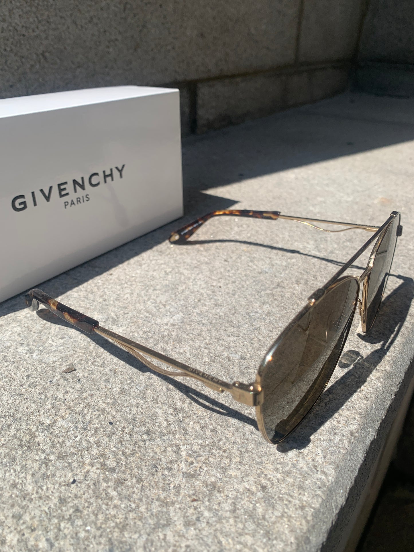 Givenchy | Lunettes de soleil aviateur 7049/S - Monture dorée/ Verres bruns