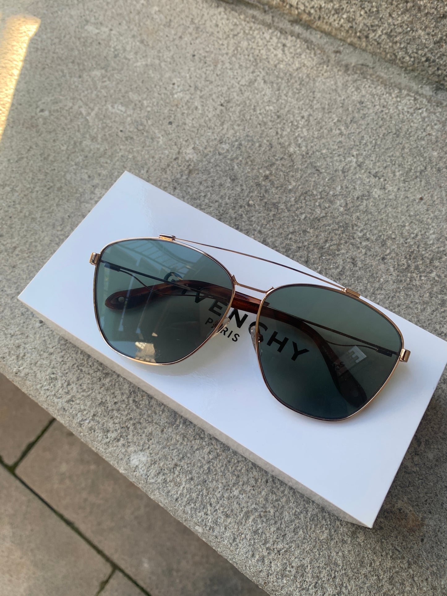 Givenchy | Lunettes de soleil aviateur 7049/S - Monture dorée/ Verres vert