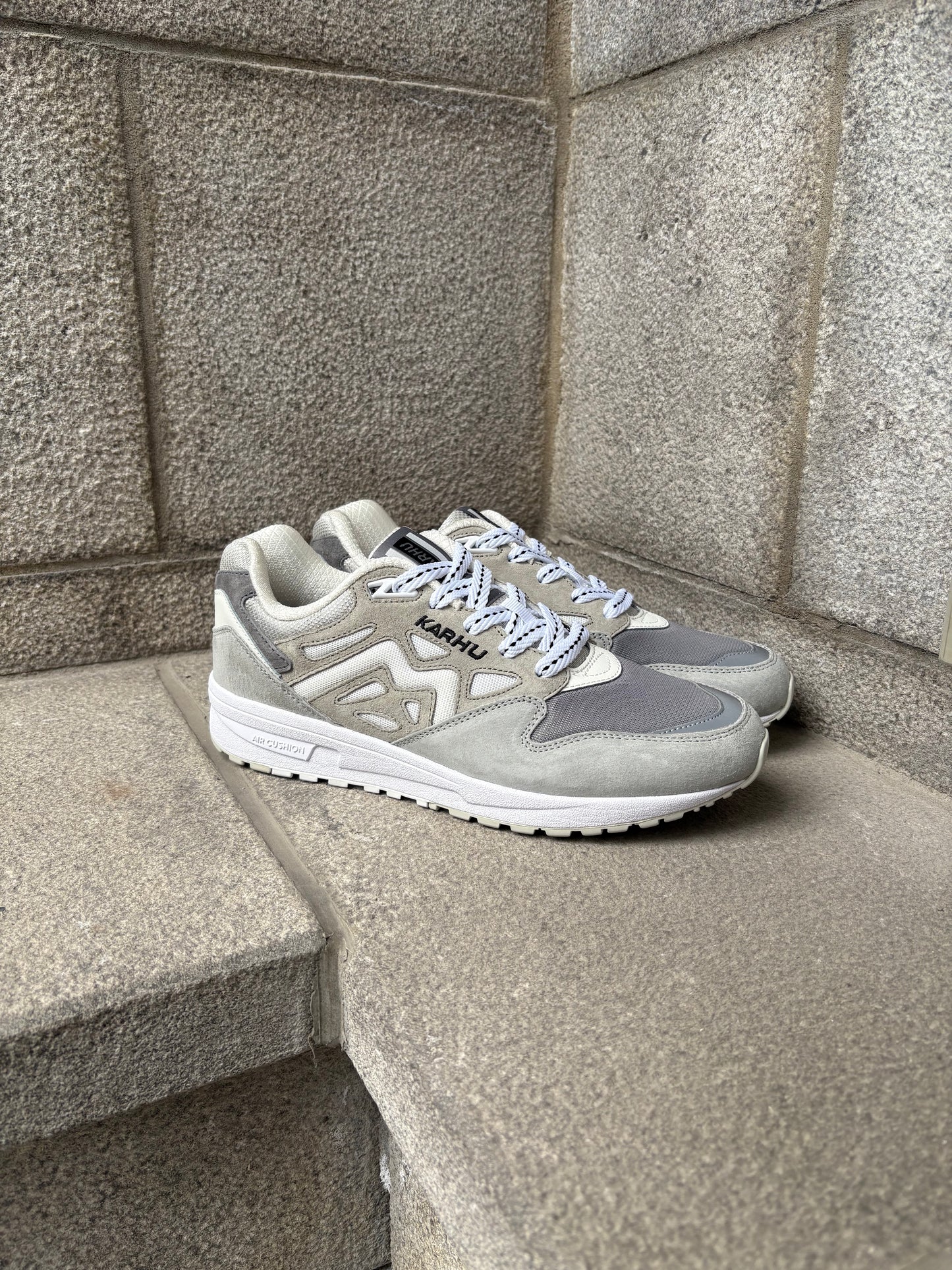KARHU | Baskets " Legacy 96 " - Bleu aube / Blanc