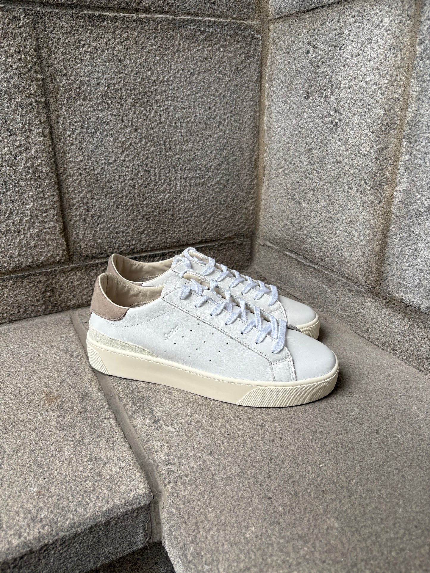 D.A.T.E. | Baskets "SONICA CALF" - Blanc/Gris