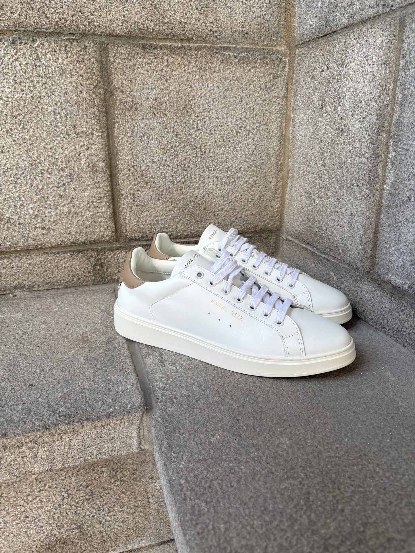 Manuel Ritz |Baskets en cuir - Beige