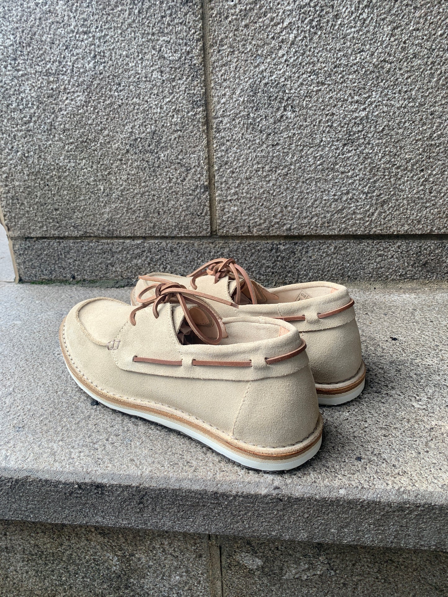 Astorflex | Chaussures bateau en daim ''Dockflex'' - Ecru