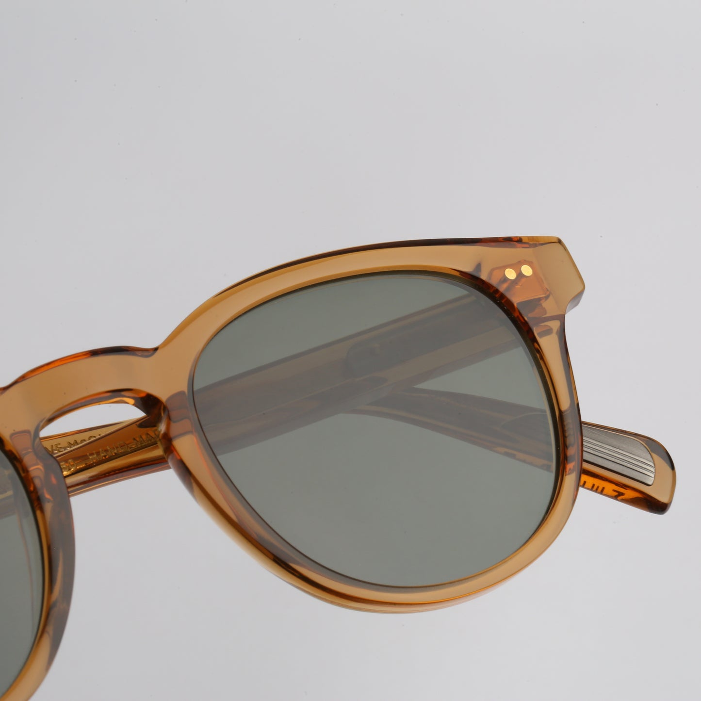 Steve McQueen Eyewear | Les lunettes de soleil ''JOSH'' - Miel