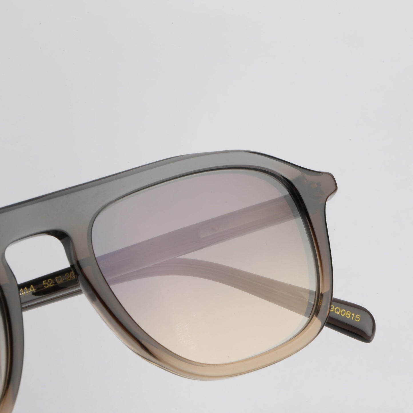 Steve McQueen Eyewear | Les lunettes de soleil ''PAPILLON'' - BLEU À BRUN CLAIR