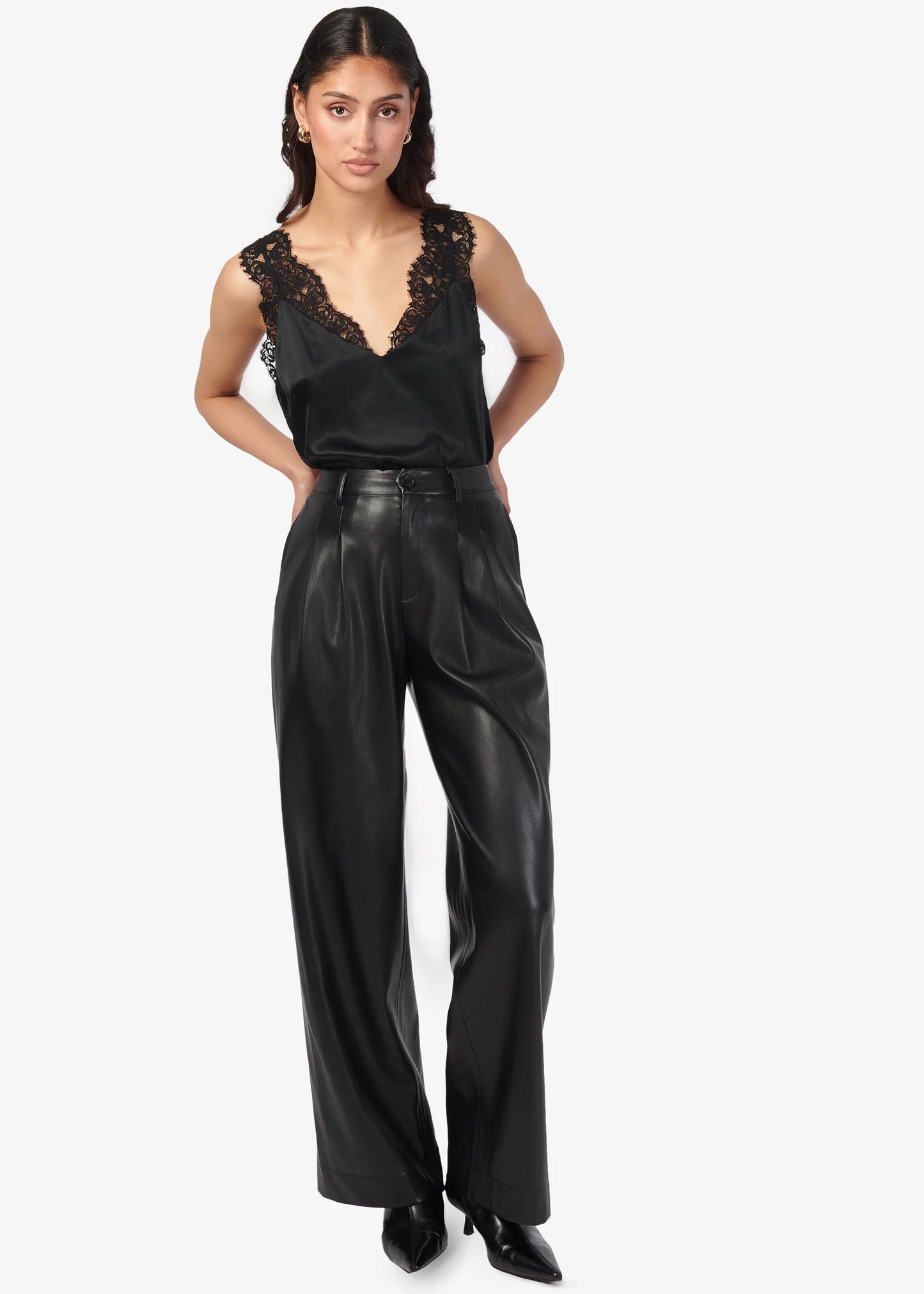 Cami NYC | Le bodysuit charmeuse de soie ''Kehlani'' - Noir