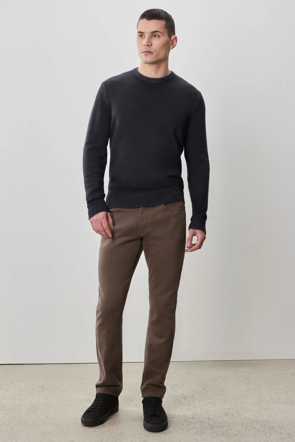 Robert Barakett | Le pull en laine mérinos ''Bertona'' - Charcoal