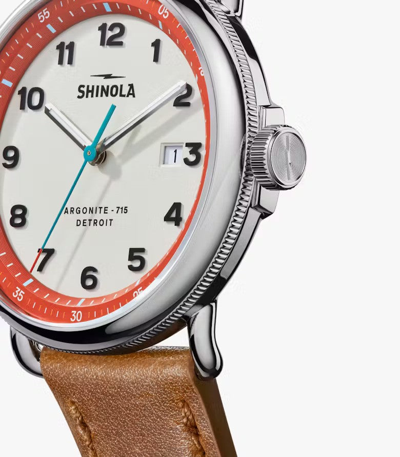 SHINOLA - La montre Canfield modèle C56 43mm - Bourbon