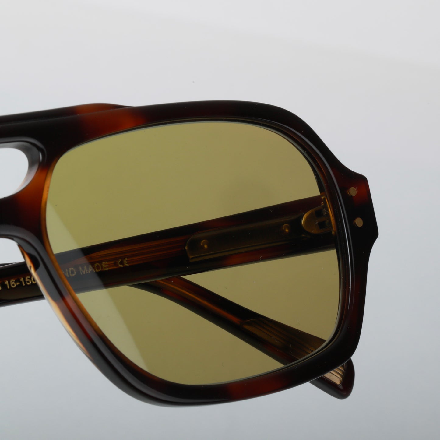 Steve McQueen Eyewear | Les lunettes de soleil ''SEBRING'' - Cola