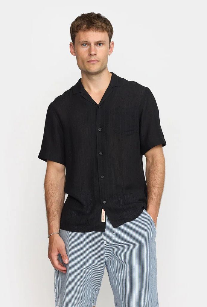 Revolution | Chemise cubaine à manches courtes - Noir