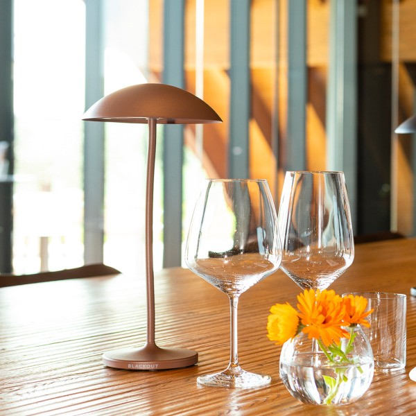 BLACKOUT | Lampe sans fil rechargeable "STEM" - Corten