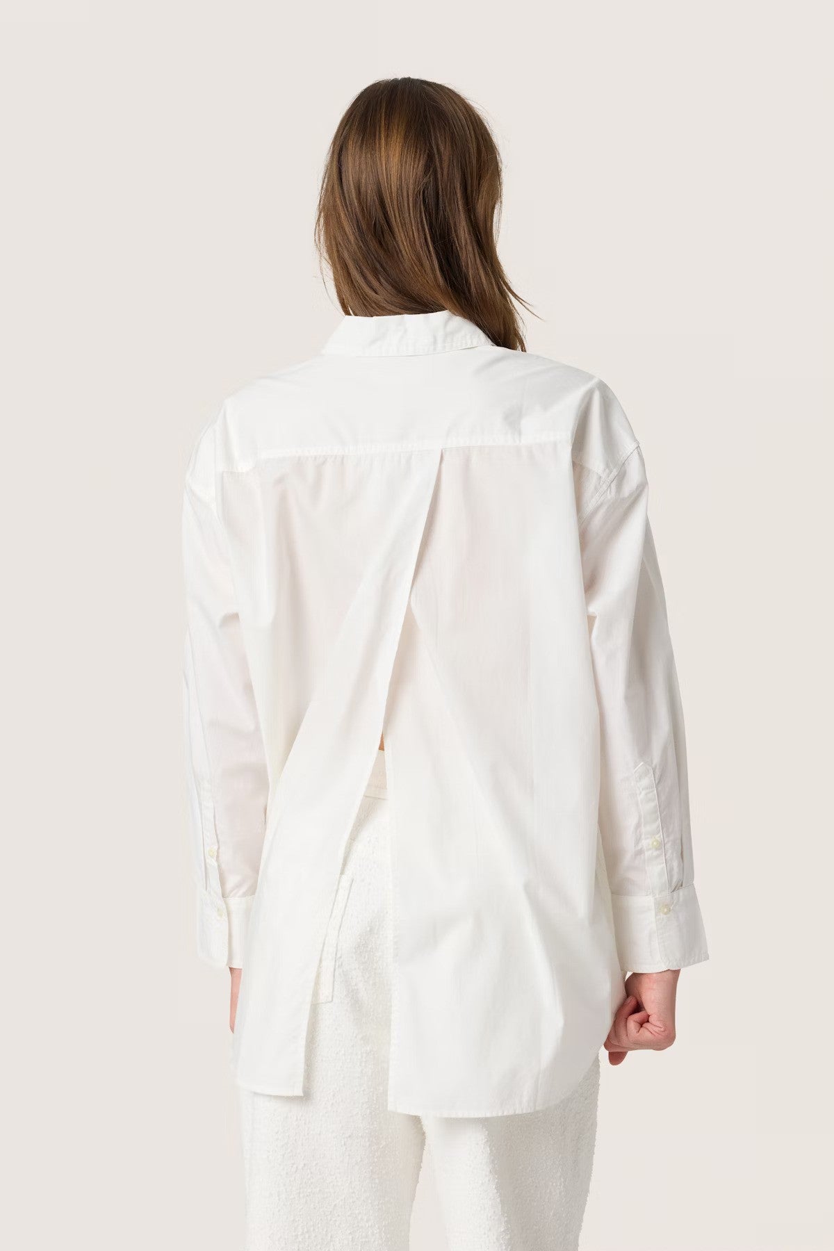 SOAKED IN LUXURY | Chemise "JANI" - Blanc cassé