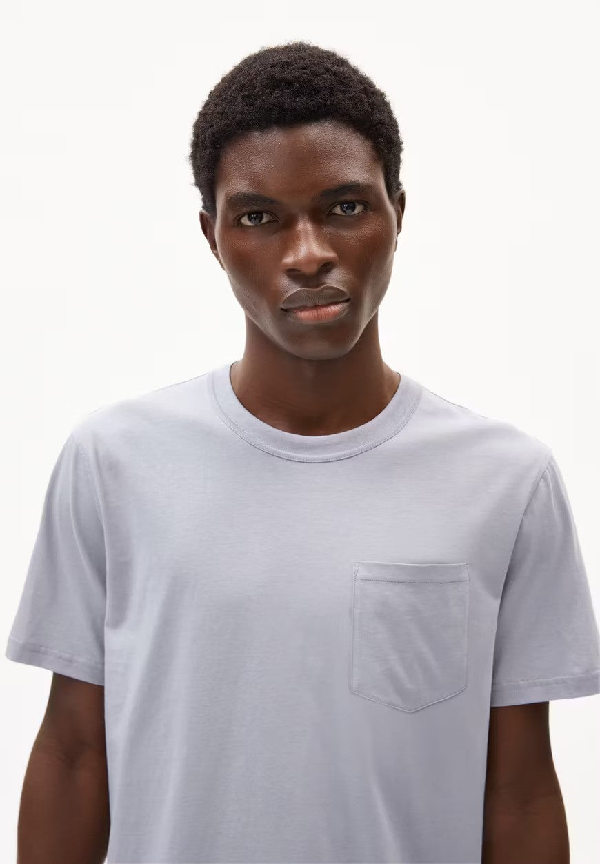 ARMEDANGELS | T-Shirt avec poche "MAARKOS" - Gris de lin
