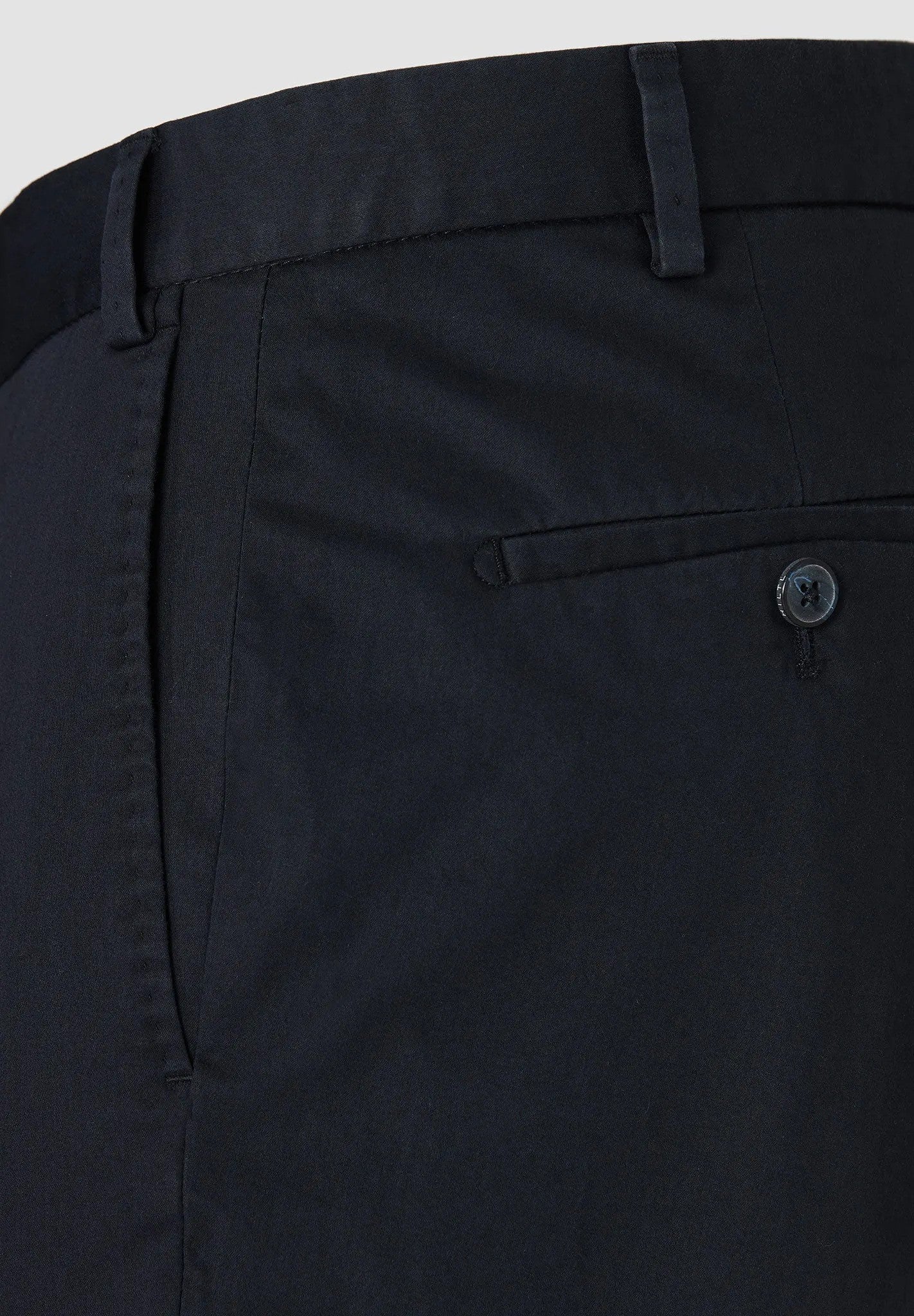 HILTL | Le chino slim fit en coton ''Tilo Supima 365'' - Marine