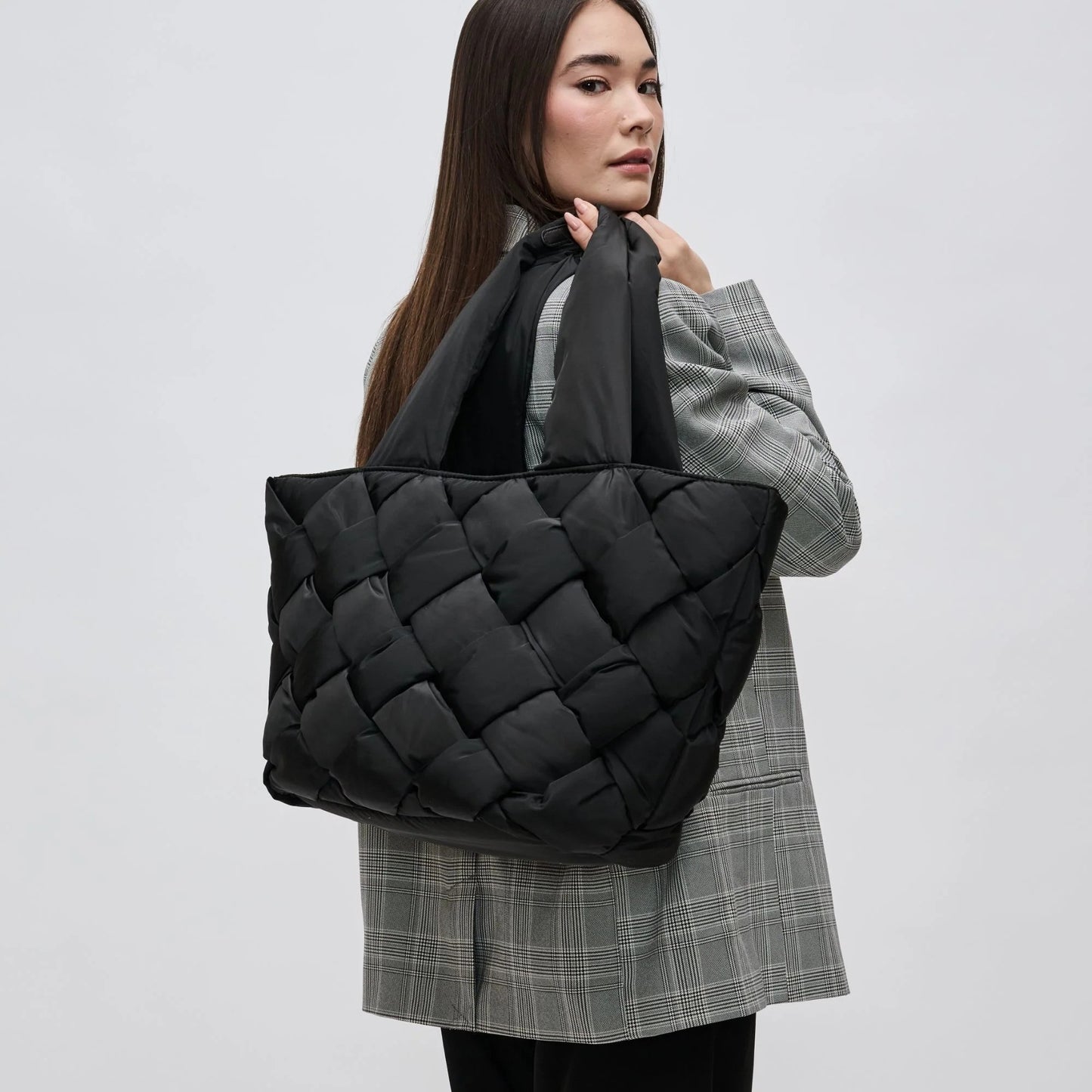 Sol & Selene - "NORTH-SOUTH INTUITION" TOTE BAG - Black