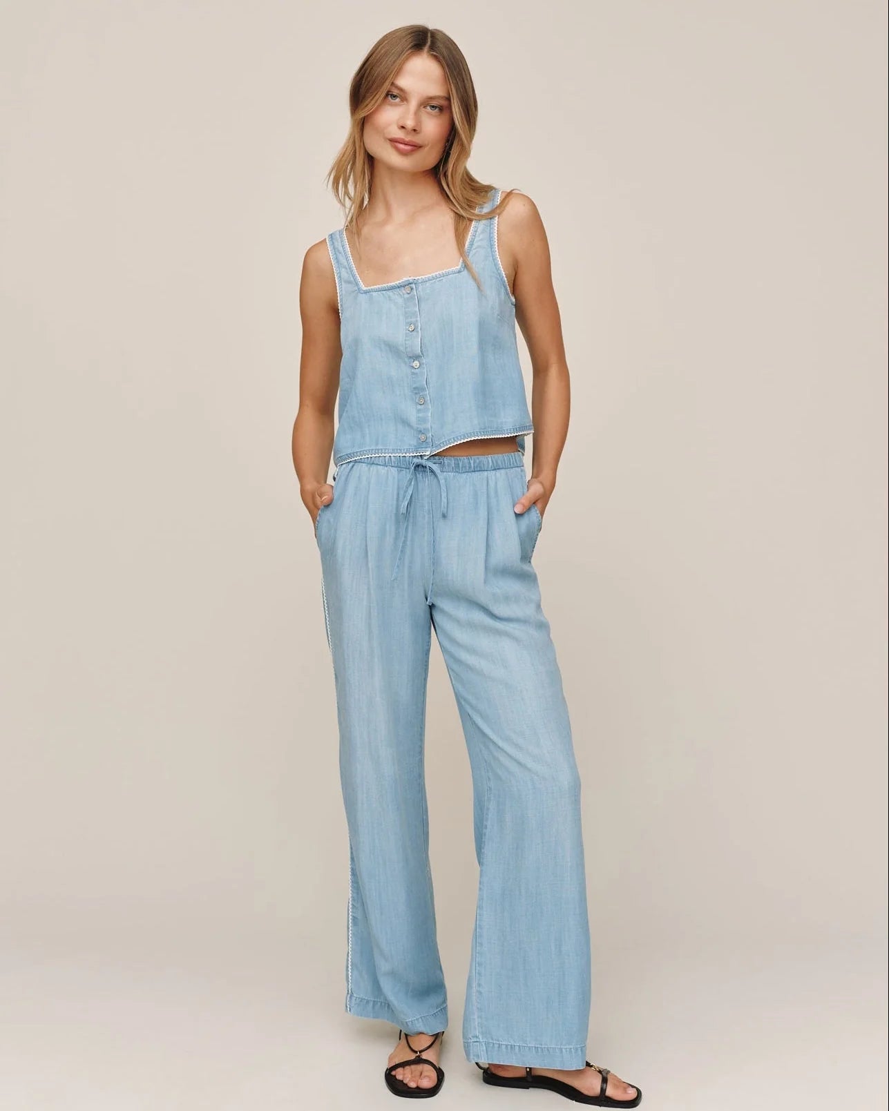 Bella Dahl | Pantalon 'Scellop side sea'| Bleu pâle