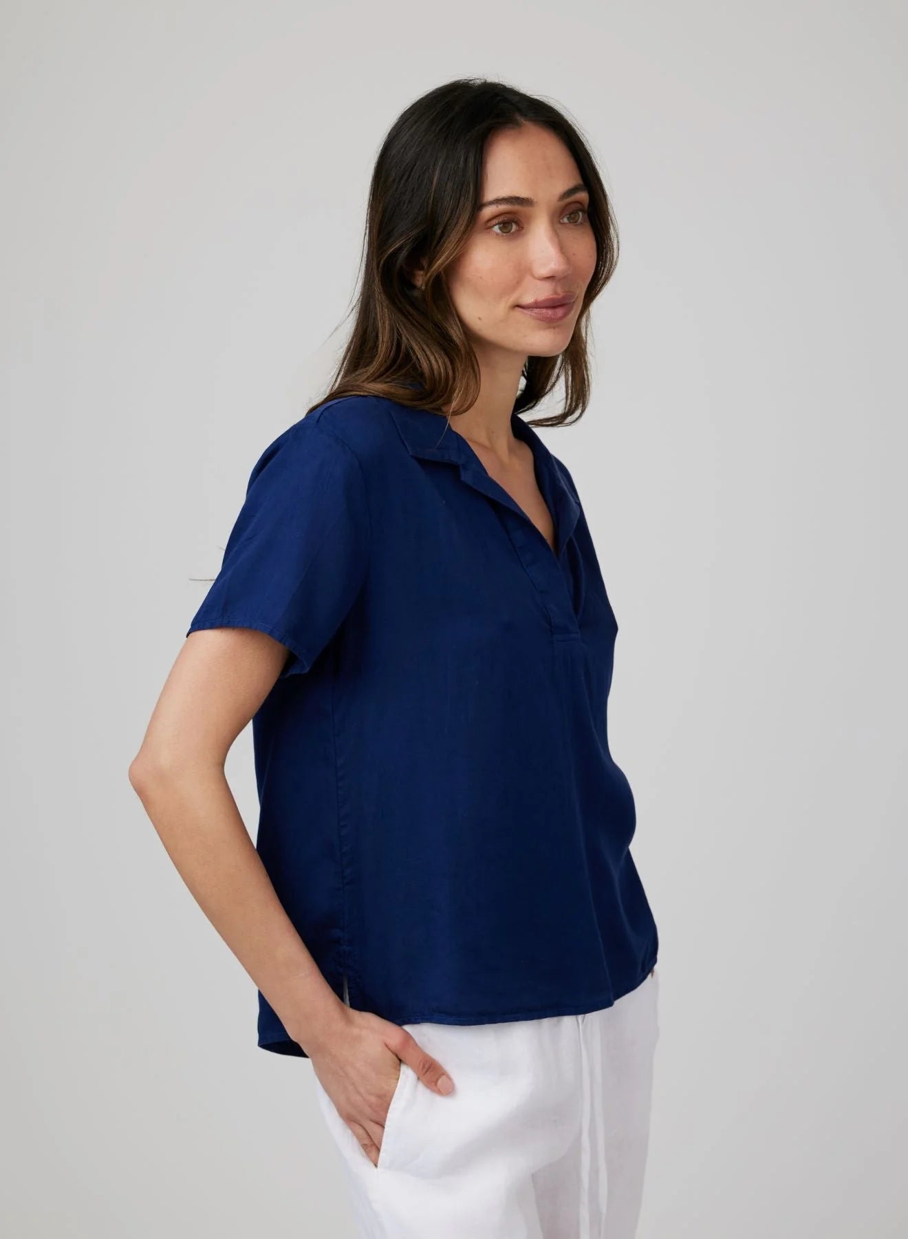 BELLA DAHL | Top court v-neck - Bleu