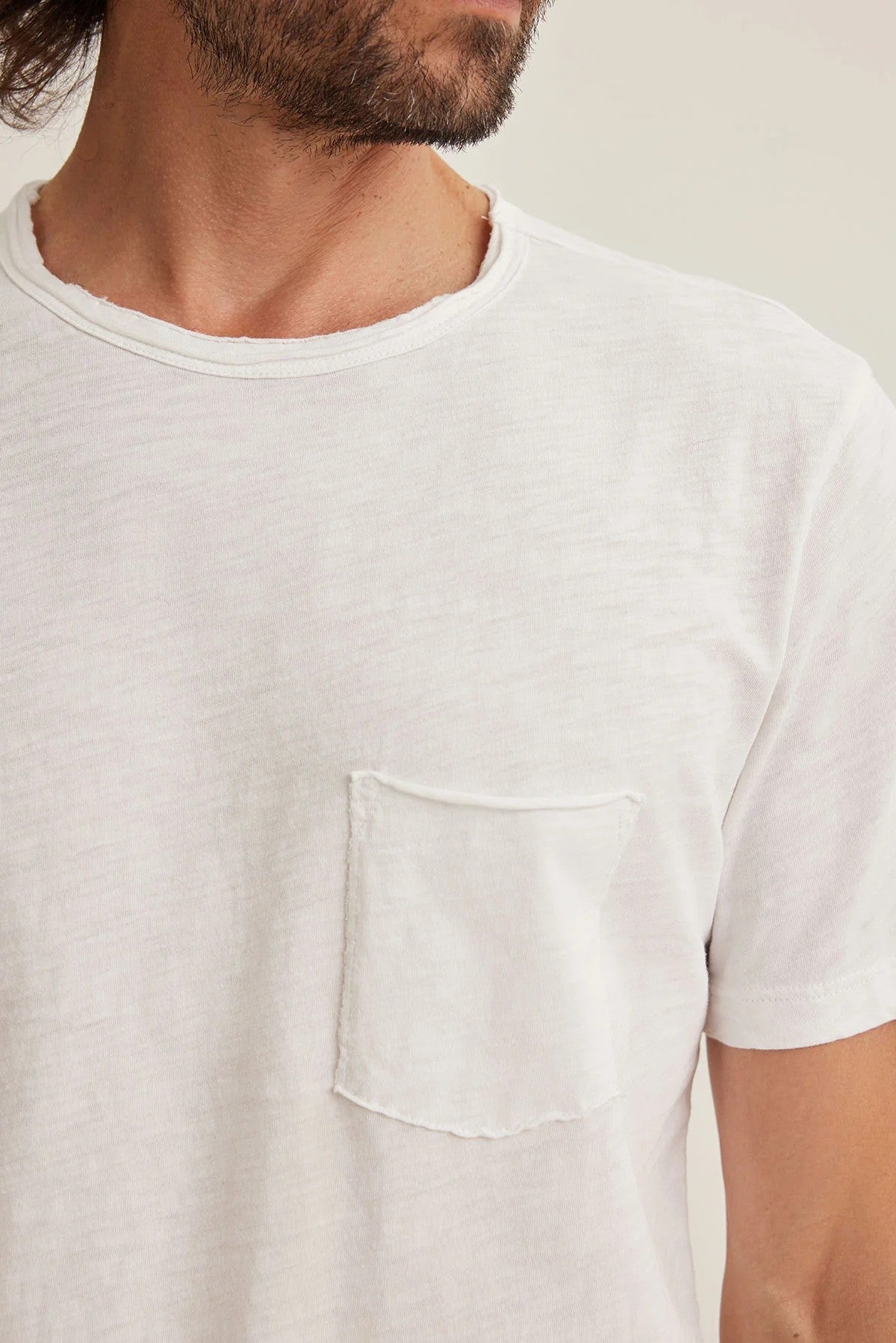 Velvet |Le T-shirt Chad à poche en coton flammé - Blanc