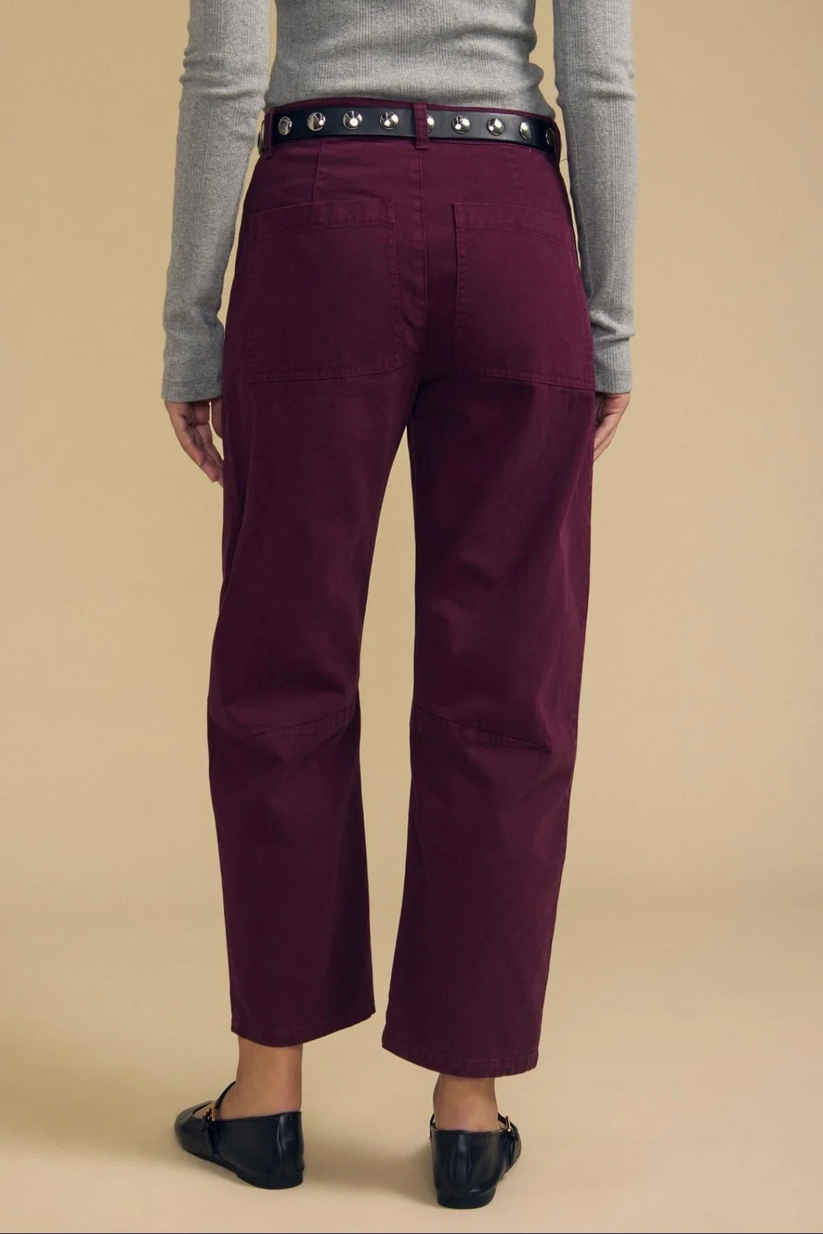 Velvet | Le pantalon barrel ''Brylie'' | Prune foncée
