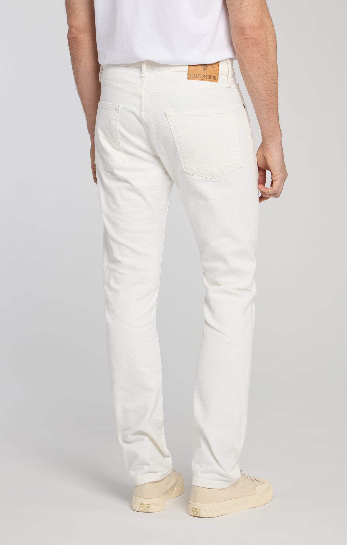 C.O.F. Studio | Jeans M8 coupe droite - Blanc cassé