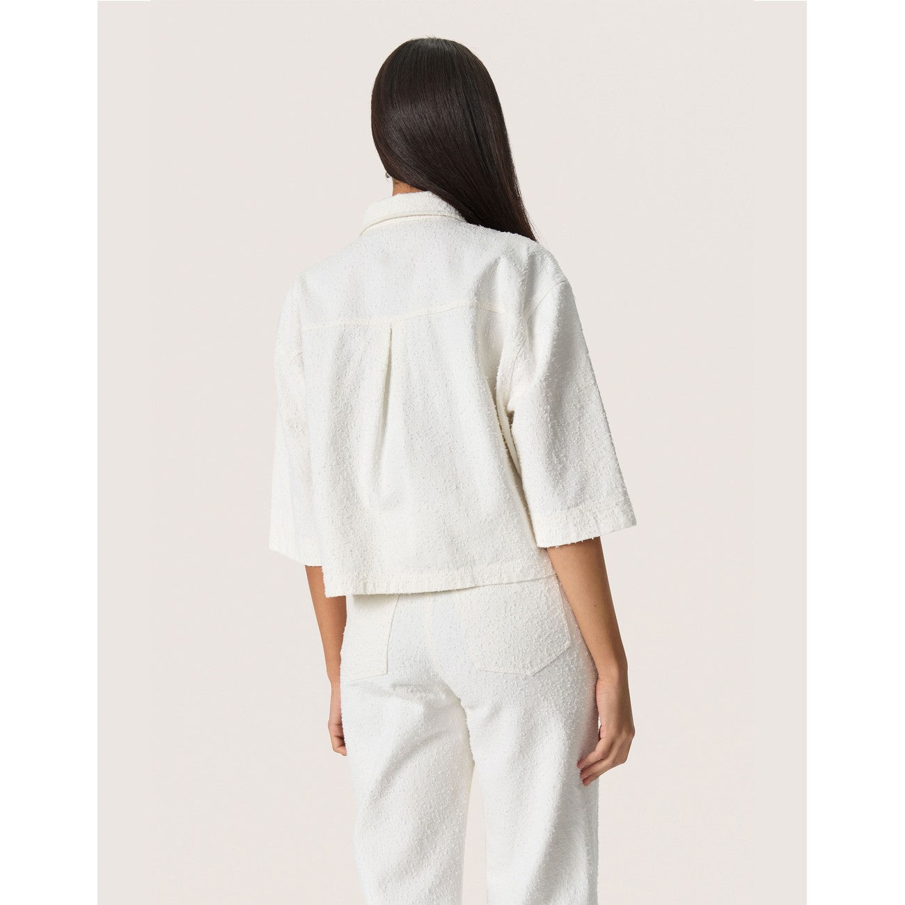 SOAKED IN LUXURY | Surchemise "VELMA" - Blanc