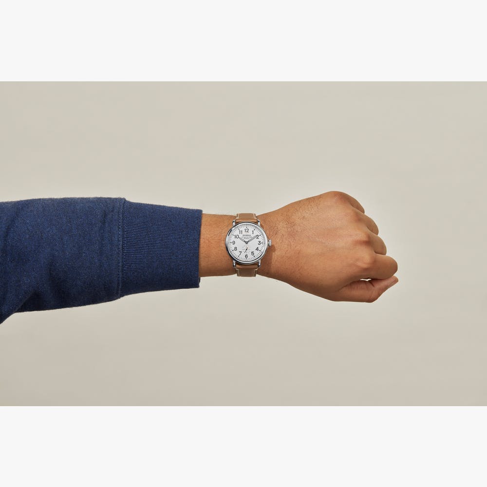 Shinola - Montre Runwell 41mm - cadran blanc cuir marron