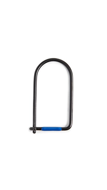 Wilson keyring in BLACK PVD FINISH STEEL with enamel band