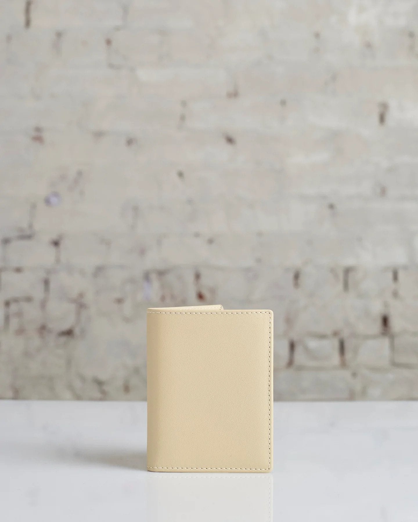 Comme des Garçons - Leather Bifold Wallet - off-white