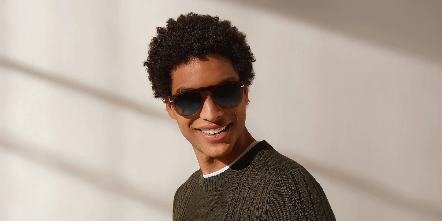 Persol - Lunettes de soleil aviateur 649 - Résine et sel / Gradient bleu