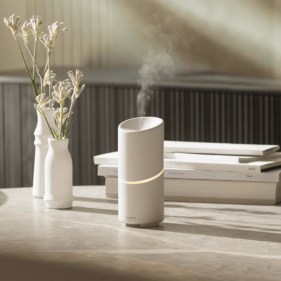Vitruvi "Move" Wireless Essential Oil Diffuser - White