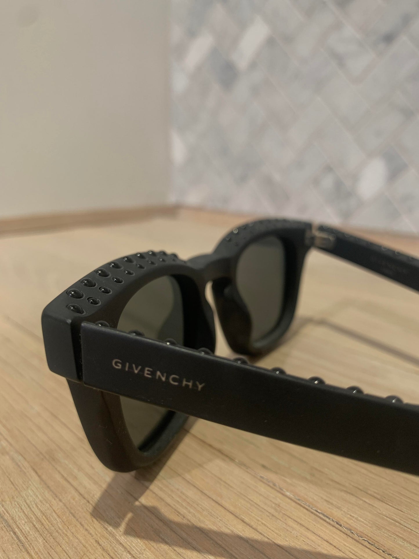 GIVENCHY - LUNETTES DE SOLEIL - WAYFARER