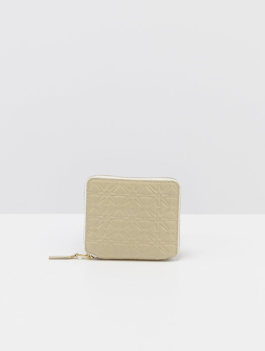 Comme des Garçons - Square zipped wallet in embossed leather - off-white