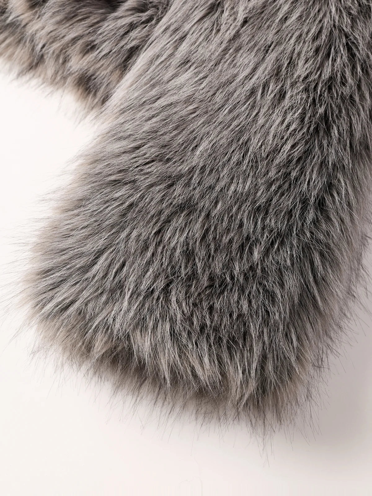JAKKE | Veste en fausse fourrure 'Spun' | Gris Argent