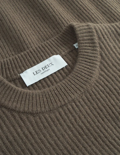 Les Deux | Pull en laine à col rond "Eddie" - Brun