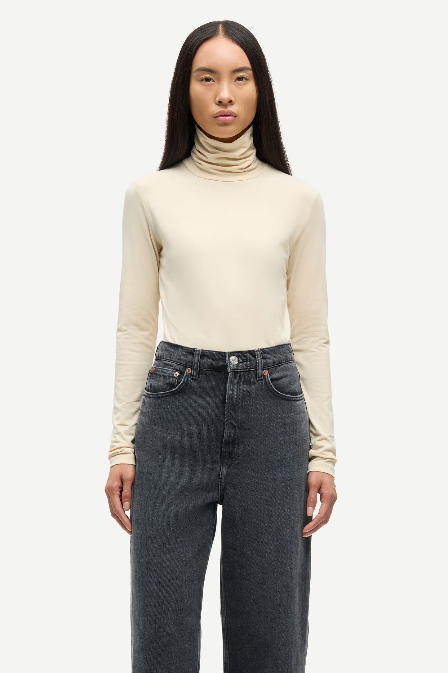 SAMSØE | Le t-shirt à col roulé Ester - Blanc chaud