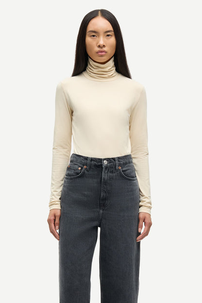 SAMSØE | Le t-shirt à col roulé Ester - Blanc chaud